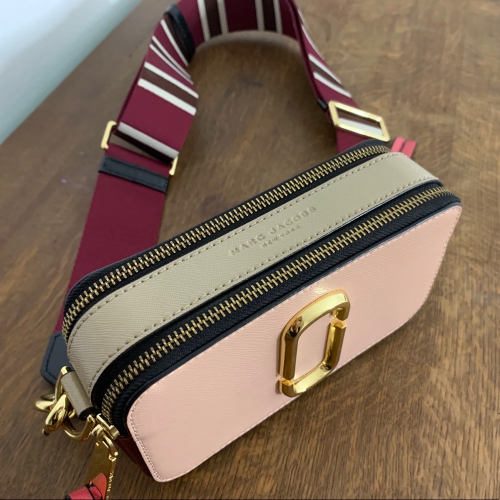 ROSE/GOLD MARC JACOBS SNAPSHOT LEATHER CROSSBODY